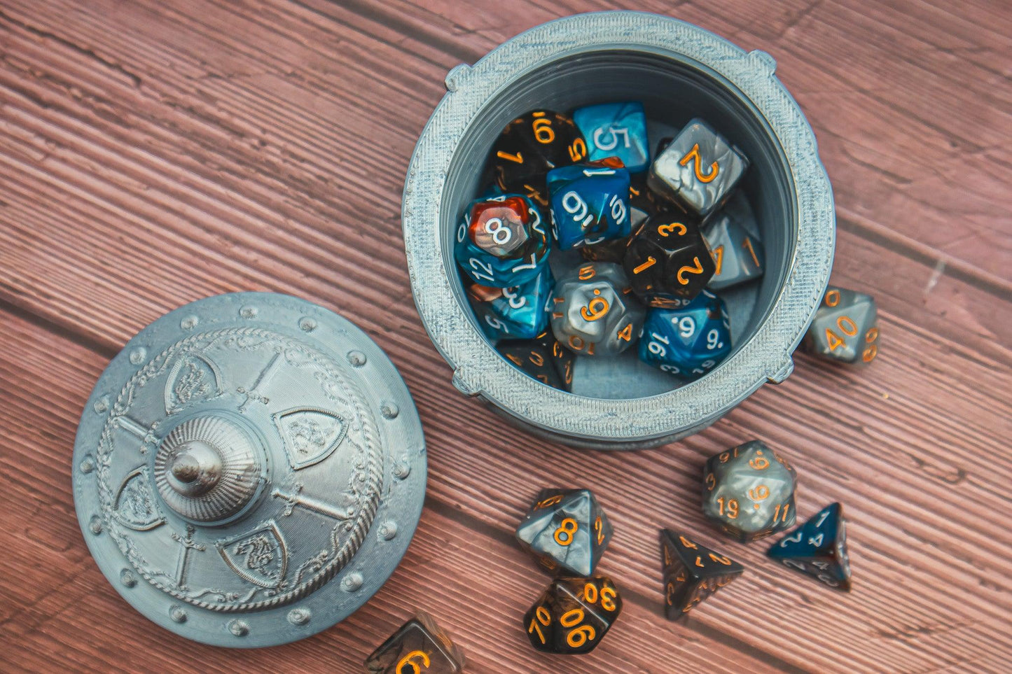 Fighter dice box