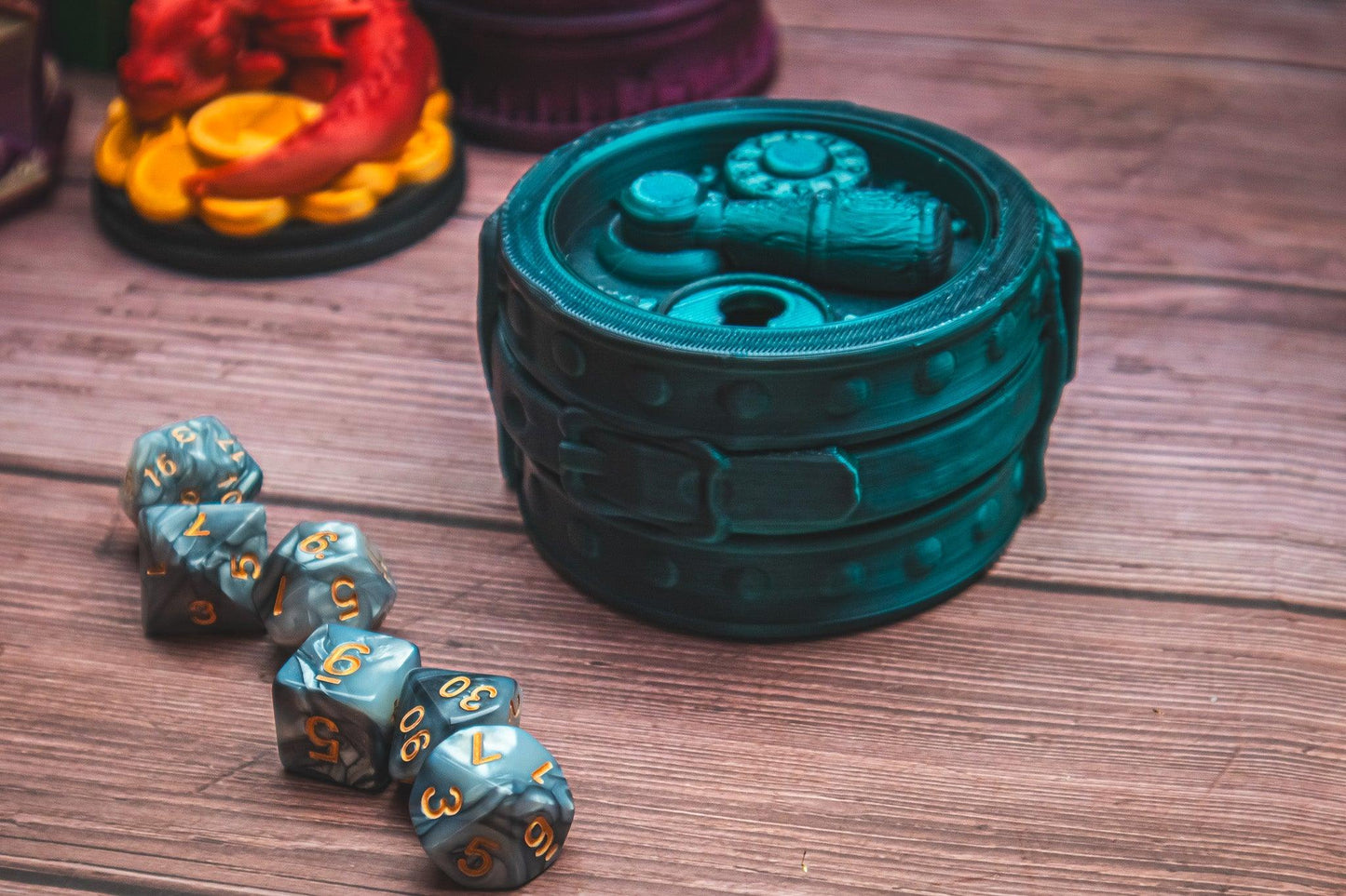 Rogue dice box