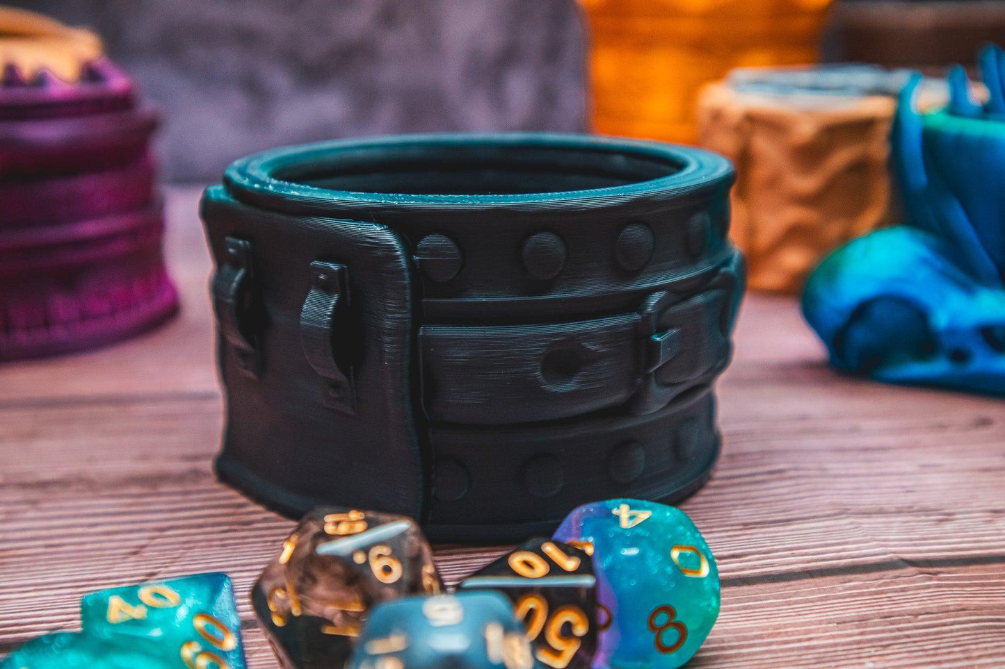 Rogue dice box