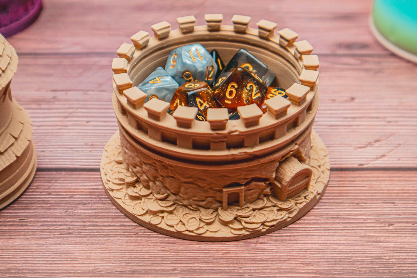 Game master dice box