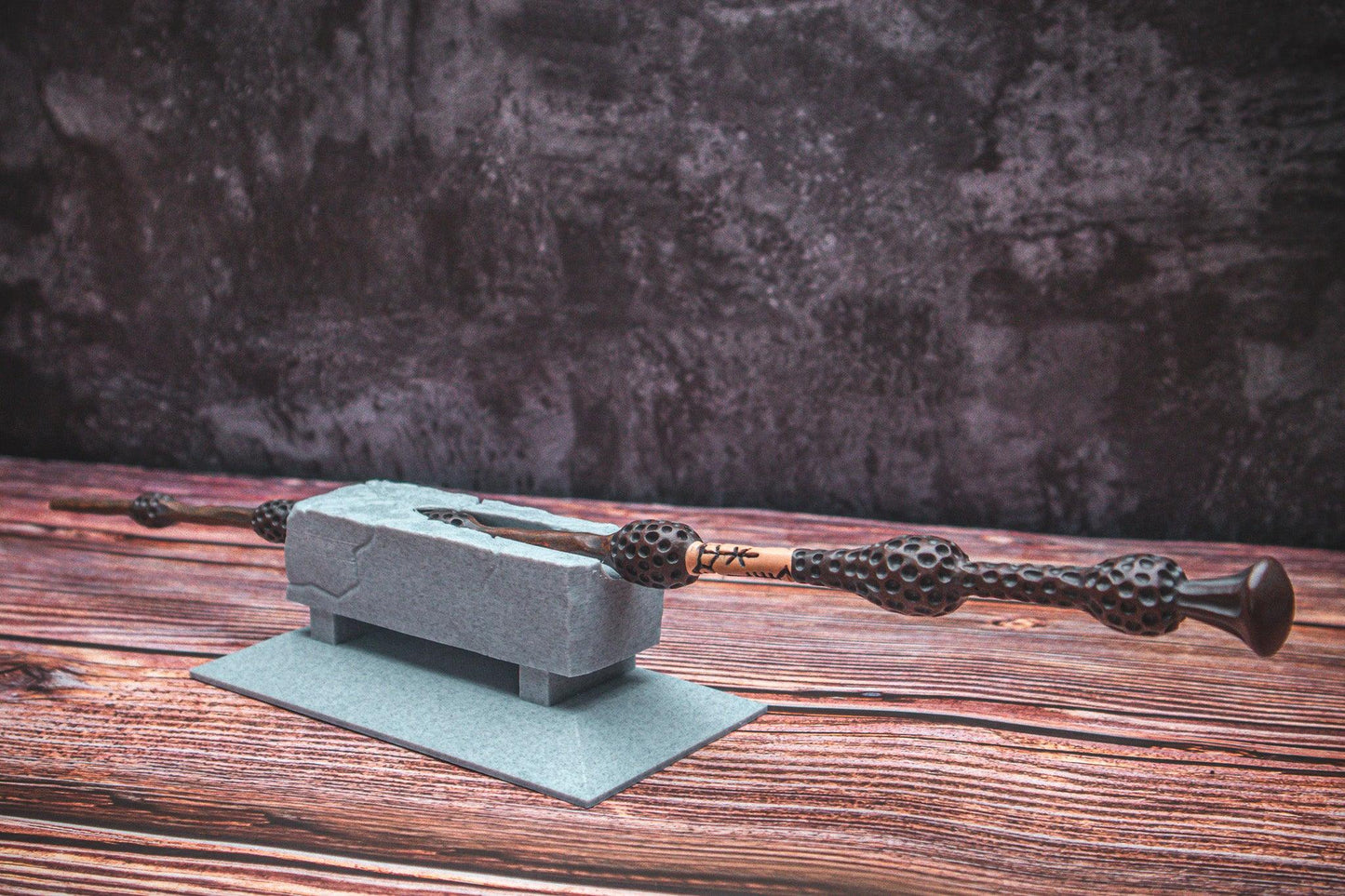 Headmaster Wandholder - The Flaming Feather & Flaming Filament