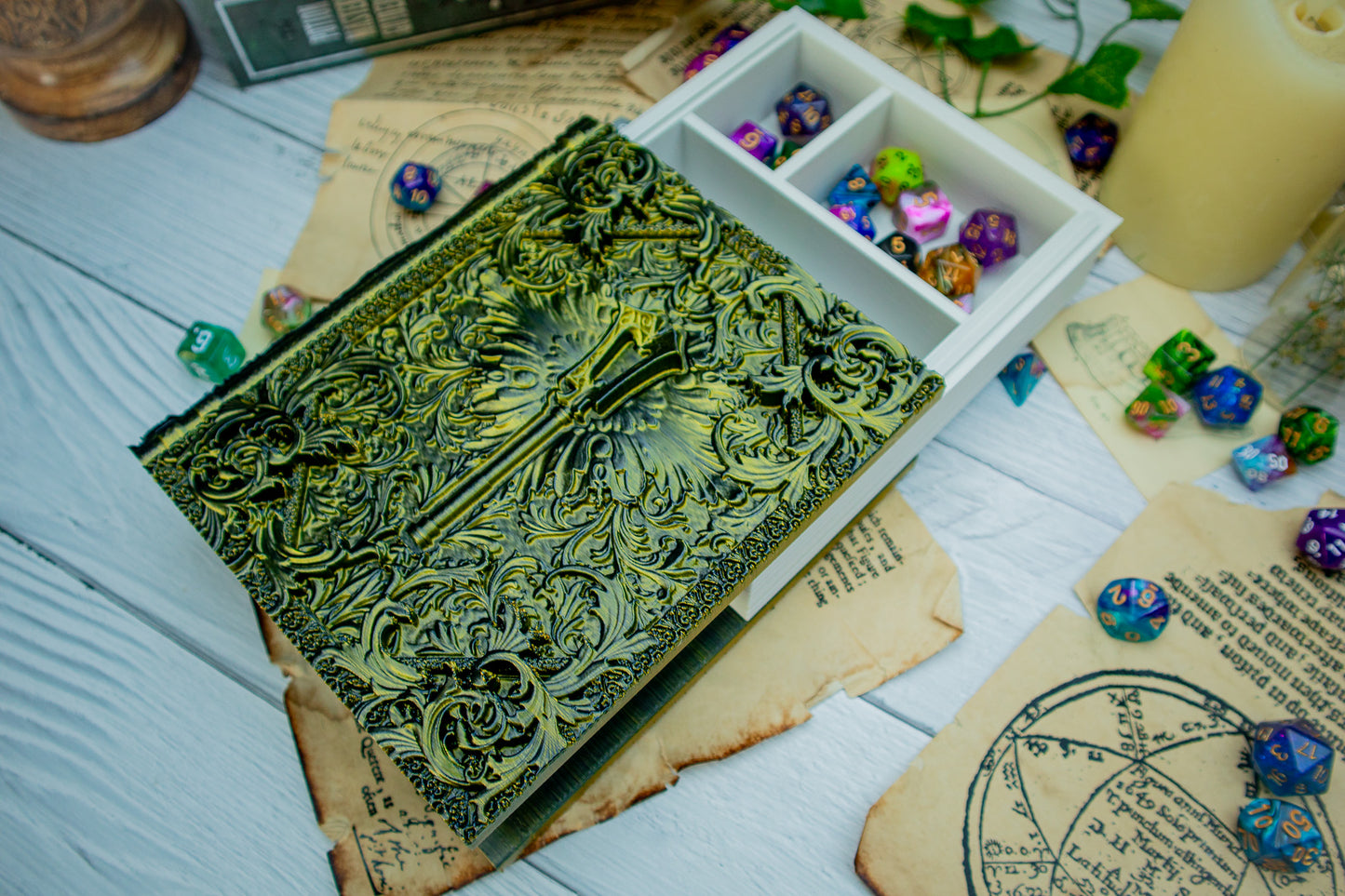 Divine Staff Cleric Dice tome - Dice holder & Dice tray