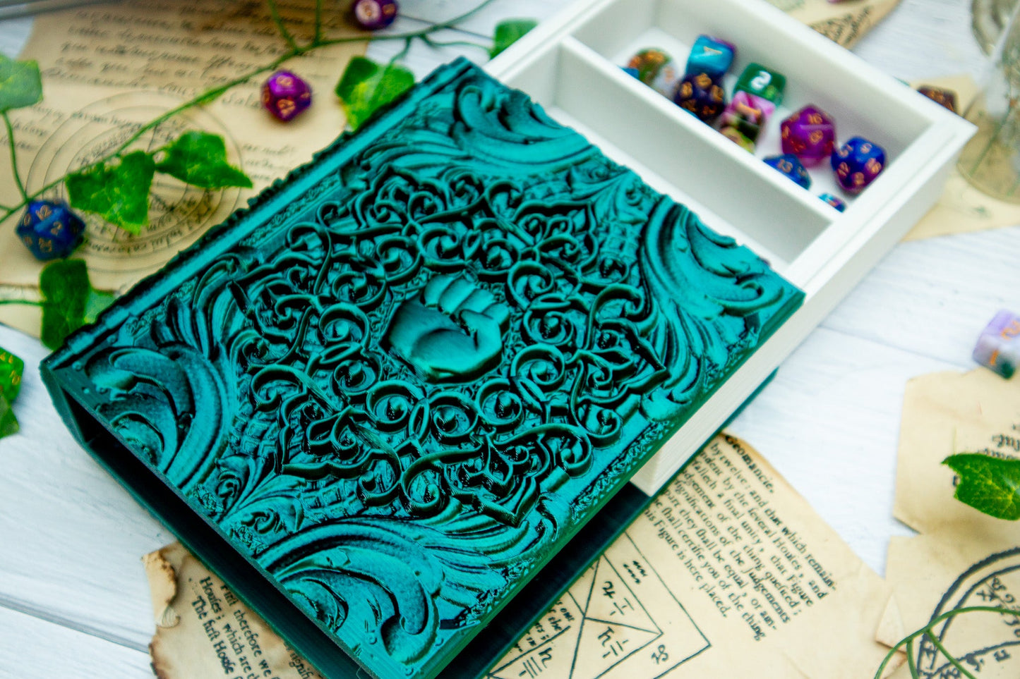 Monk's Fist Dice tome - Dice holder & Dice tray