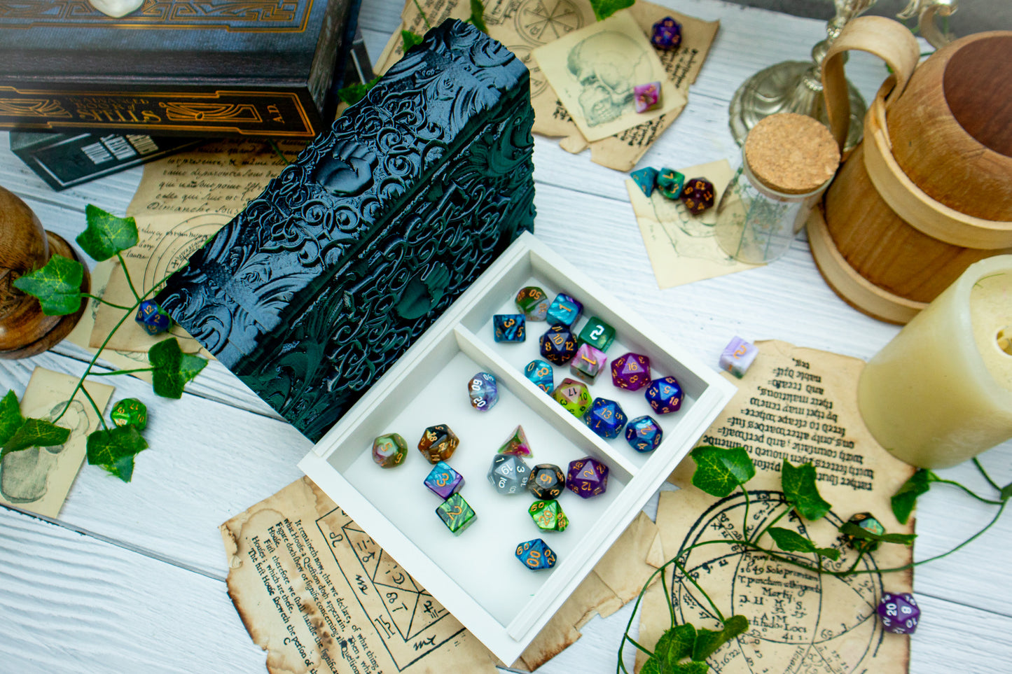Monk's Fist Dice tome - Dice holder & Dice tray