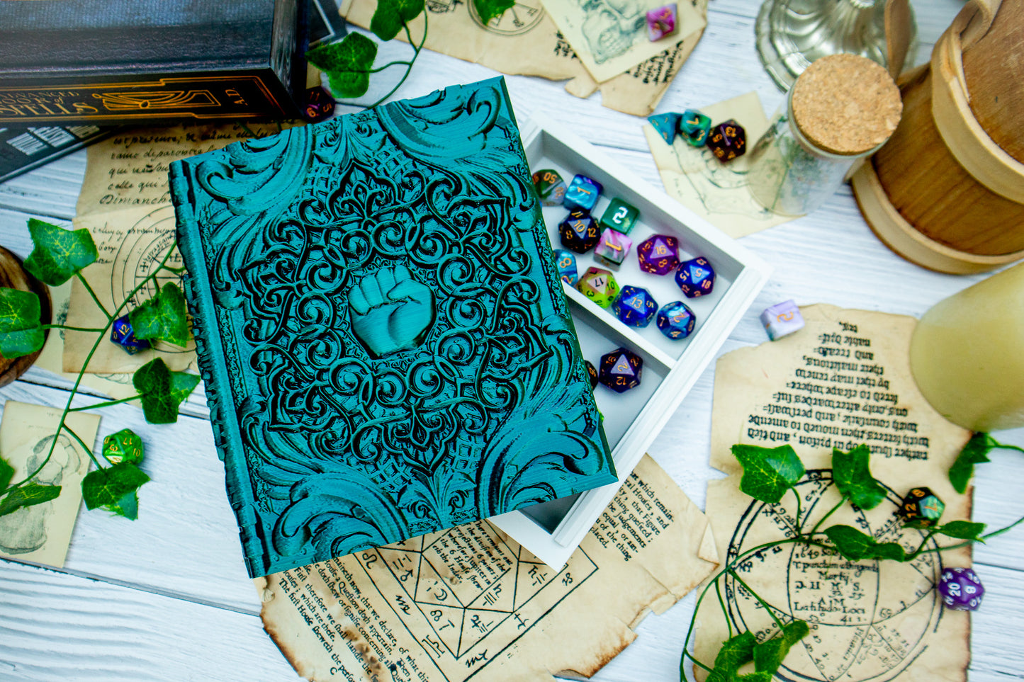 Monk's Fist Dice tome - Dice holder & Dice tray