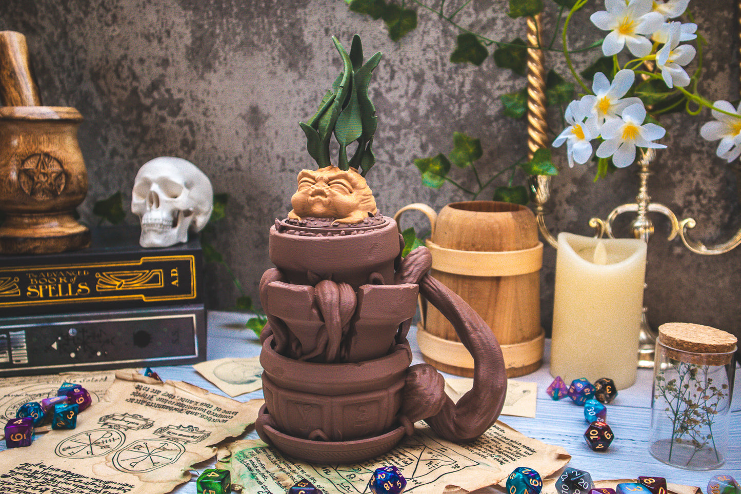 Mandrake Dice Mug + Dice Tower