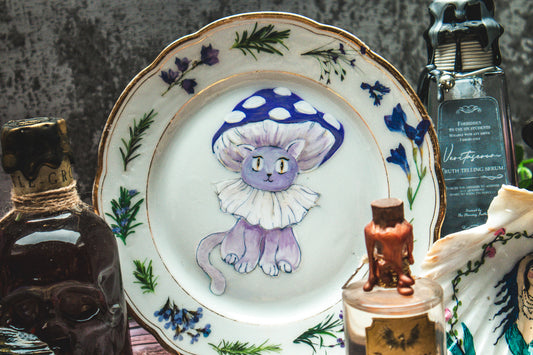 Plate with mythical mushroom cat