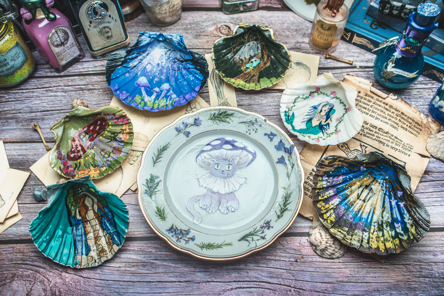 Plate with mythical mushroom cat