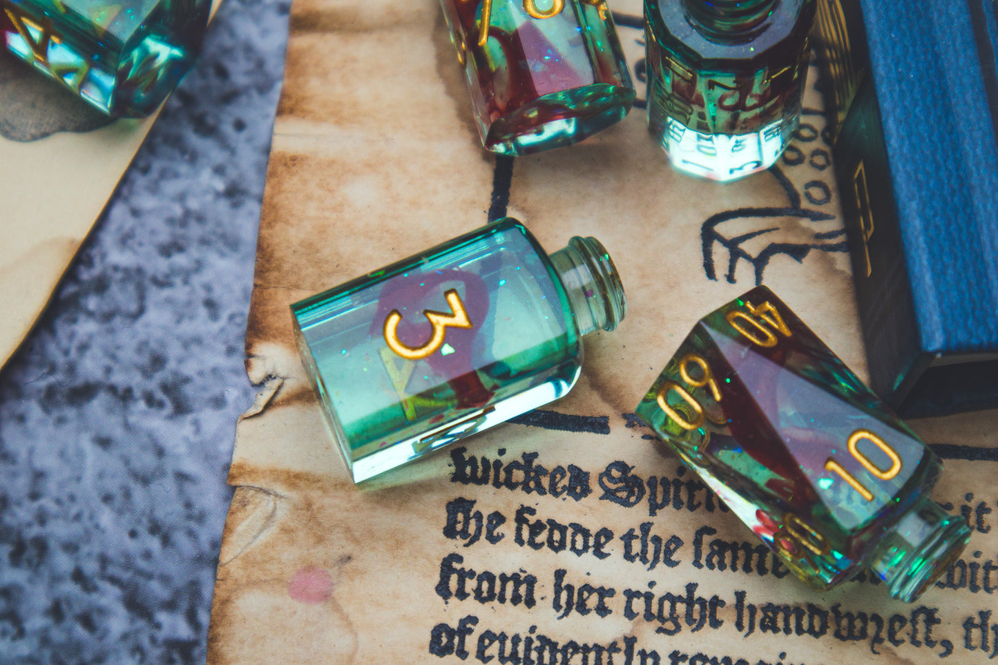 Immortality - Potion bottle dice set