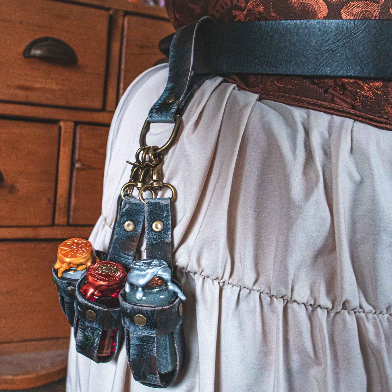 Belt Potion set - Healing, Sunlight and Liquid Silver