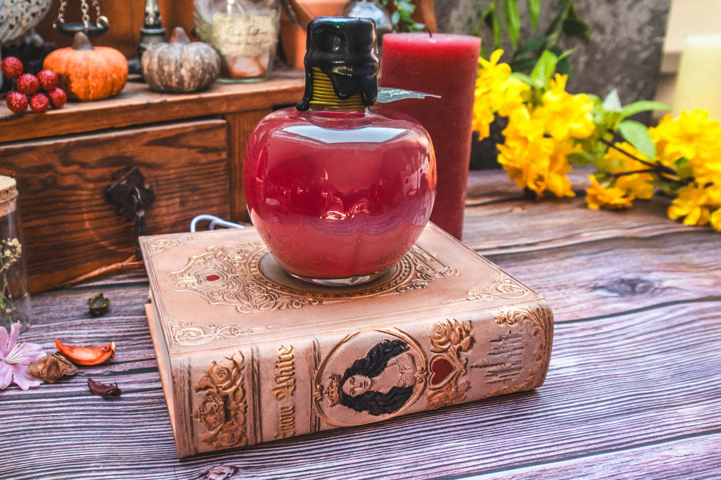 SELF STIRRING Poisoned apple - Storybook potion