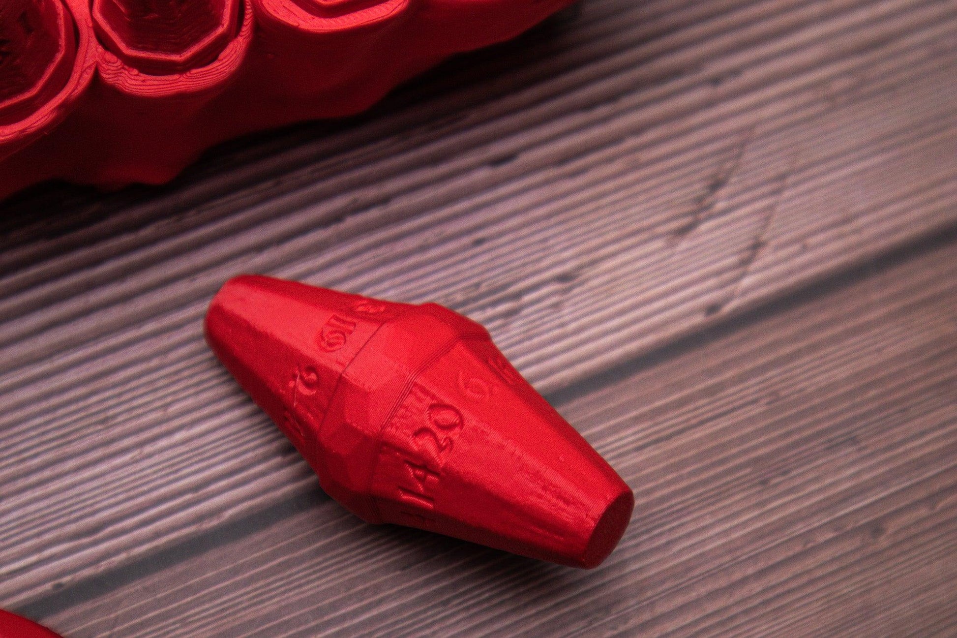 Dragon teeth dice set + holder - The Flaming Feather & Flaming Filament