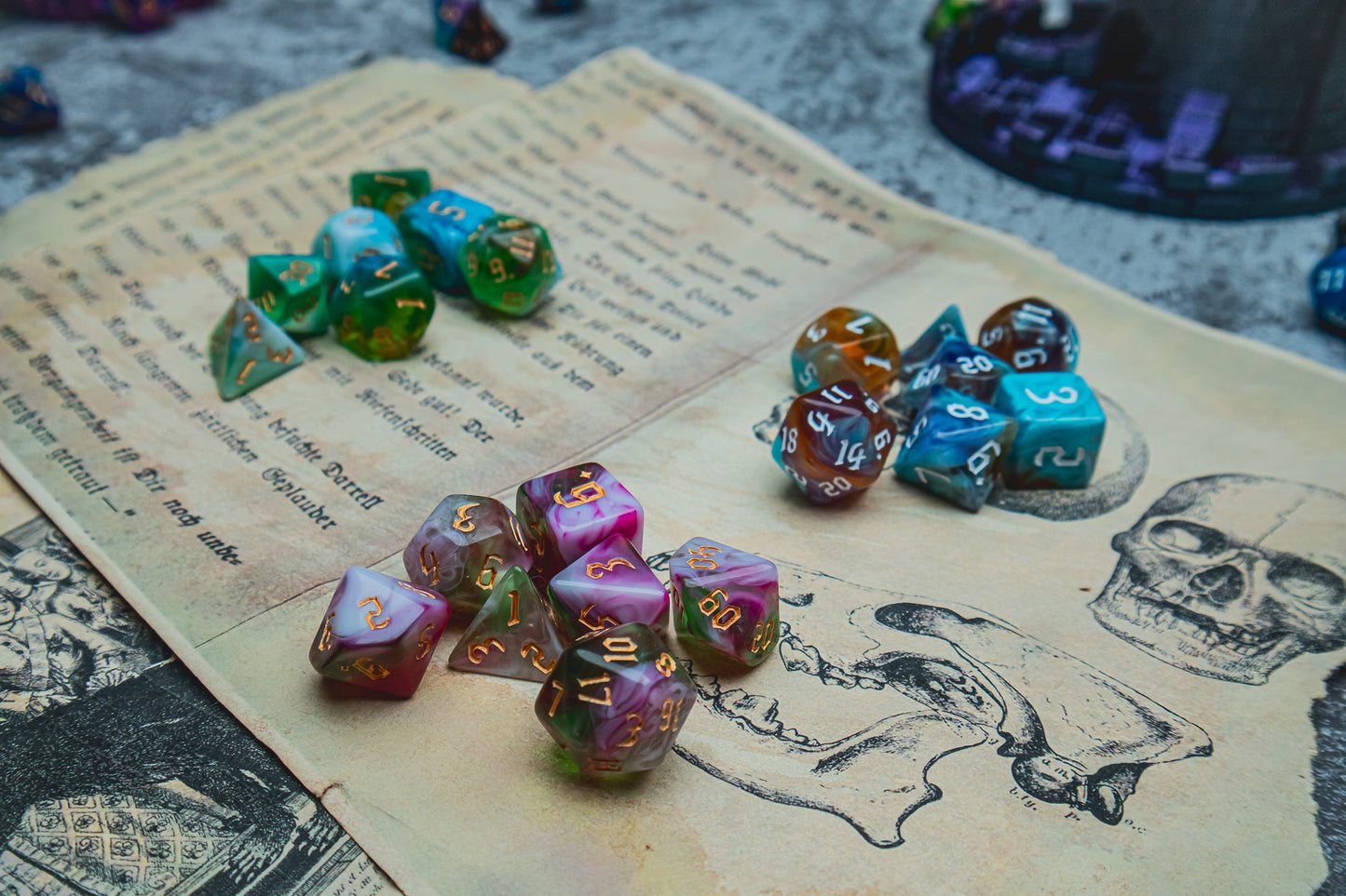 Northern Lights Polyhedral dice set - The Flaming Feather & Flaming Filament