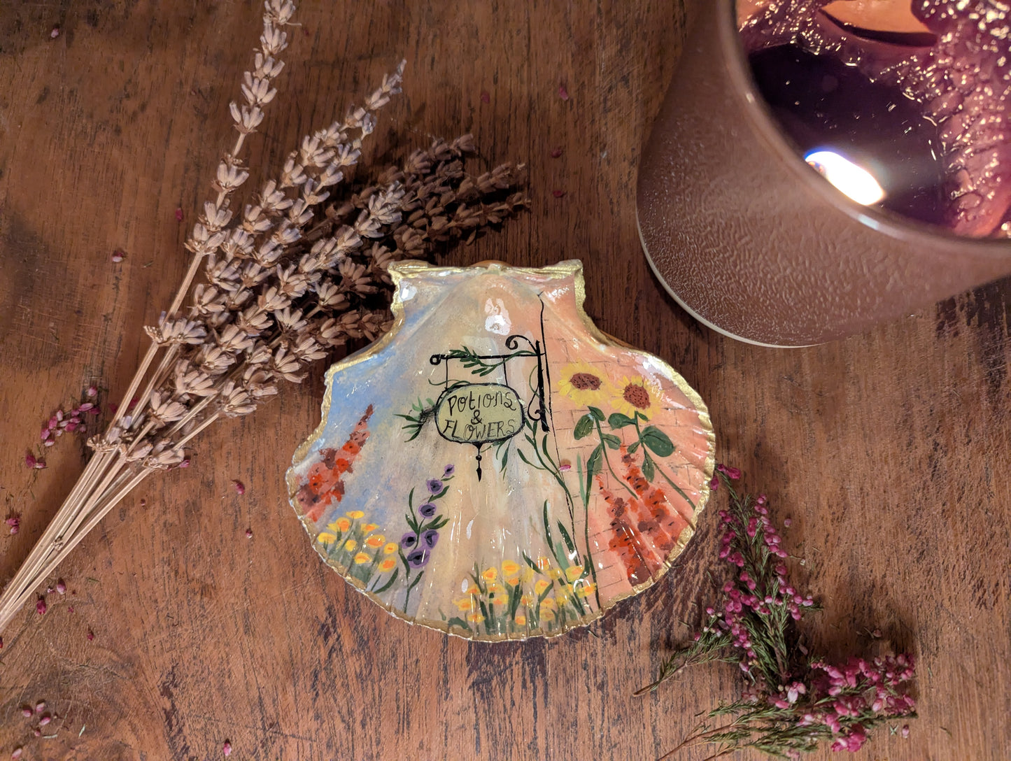 The little potions and flowers shop in the shell