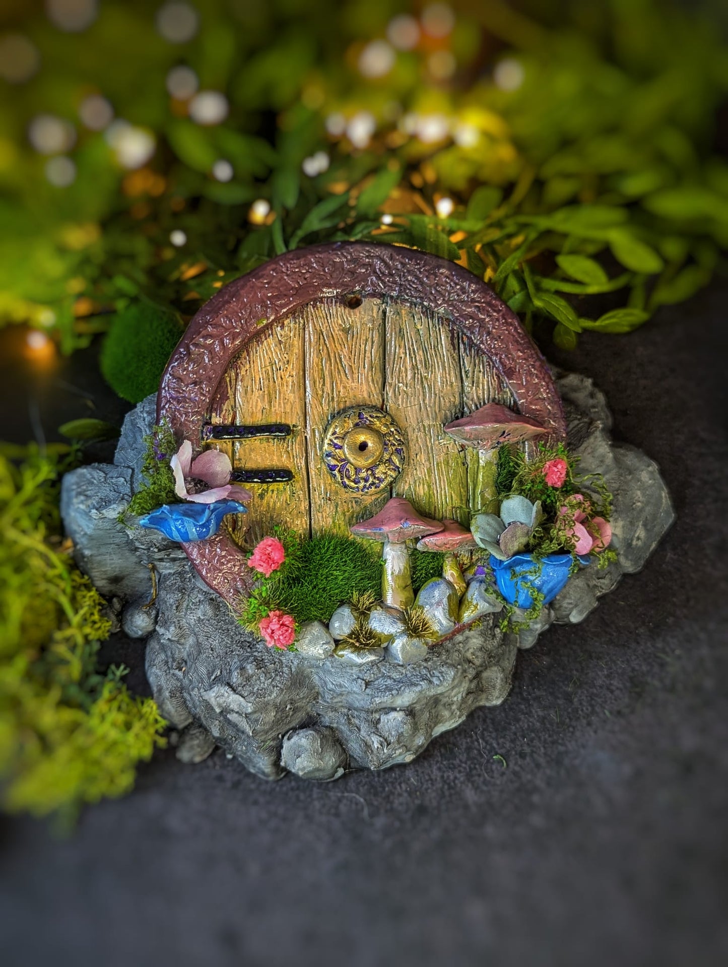 Hobbit door oranament