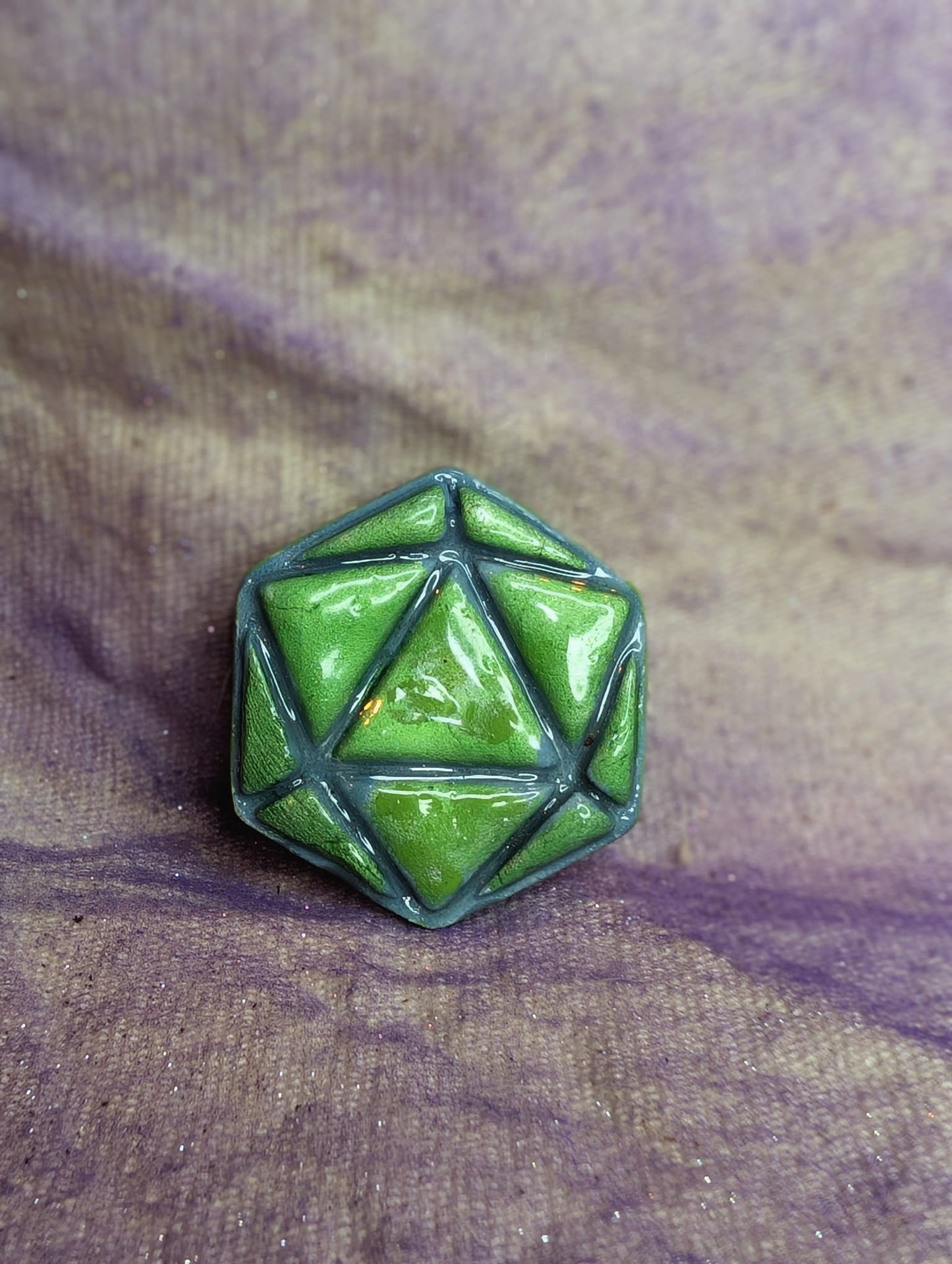 D20 pin
