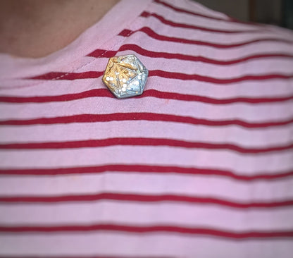 D20 pin