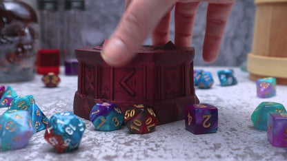 Dwarf dice box