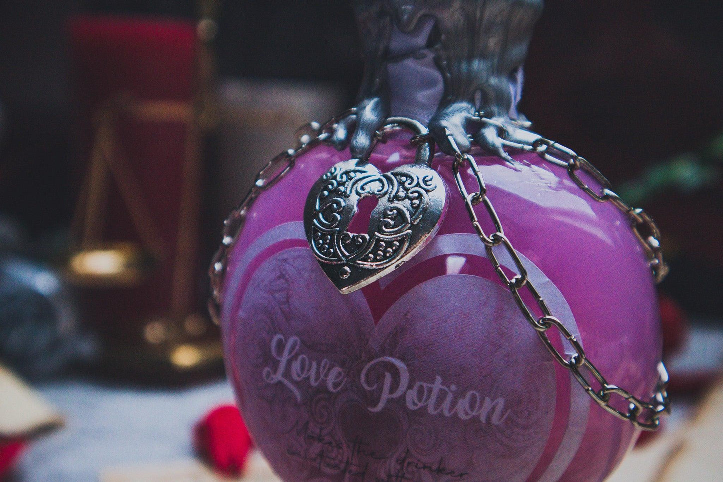 Love Potion Colour-changing potion - The Flaming Feather & Flaming Filament