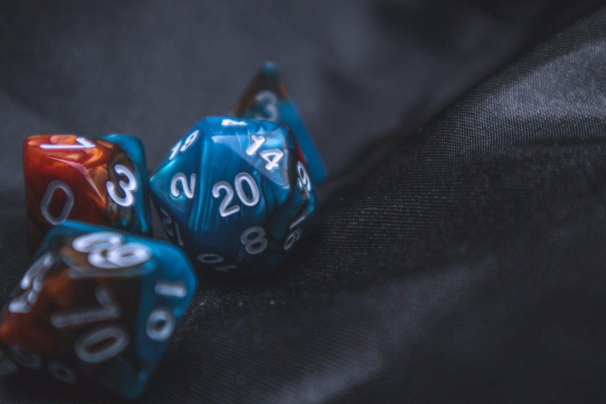 Ocean's Treasure Polyhedral dice set - Soft edge - The Flaming Feather & Flaming Filament