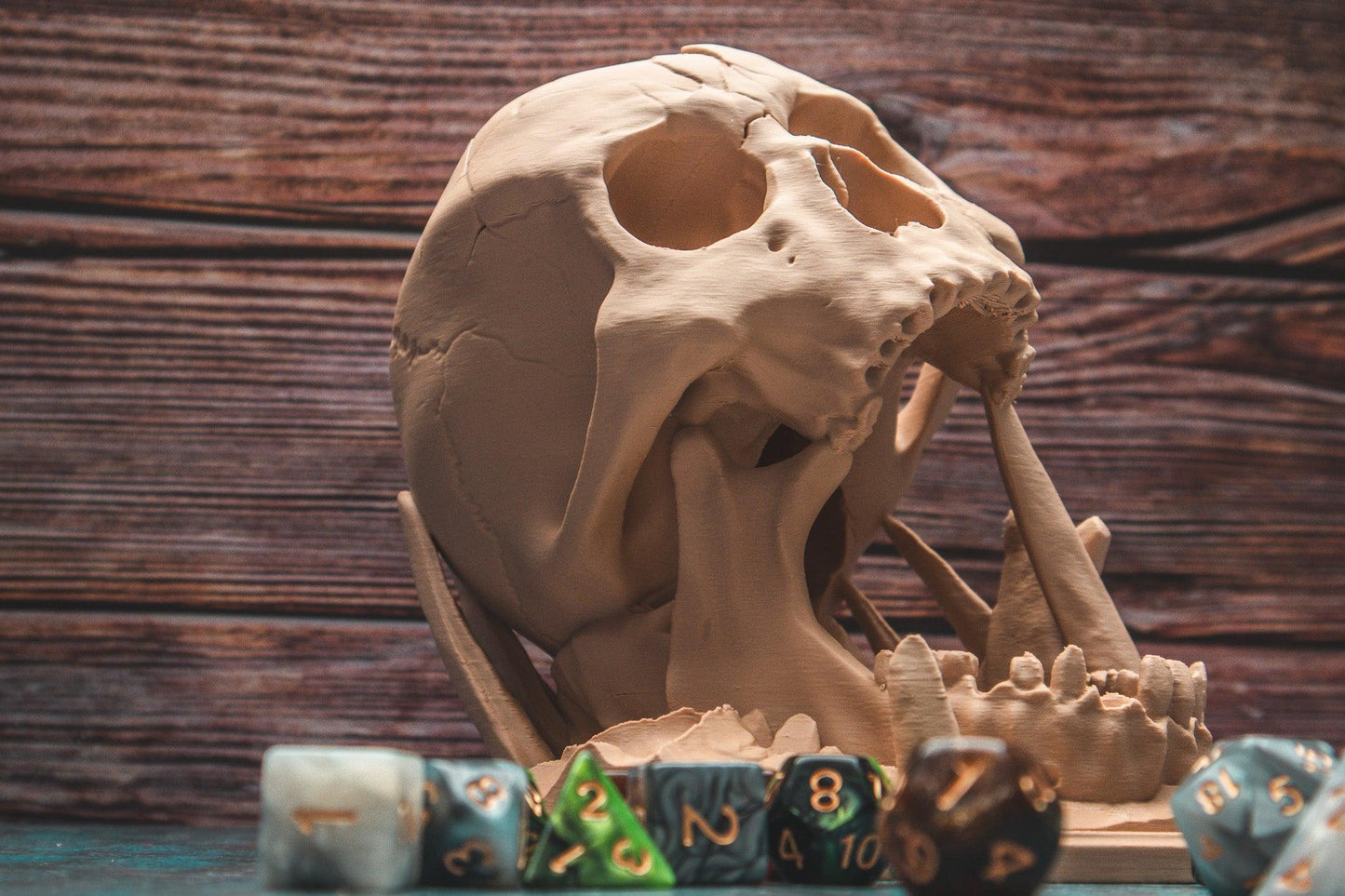 Deserts Kiss Skull Dice Tower - The Flaming Feather & Flaming Filament